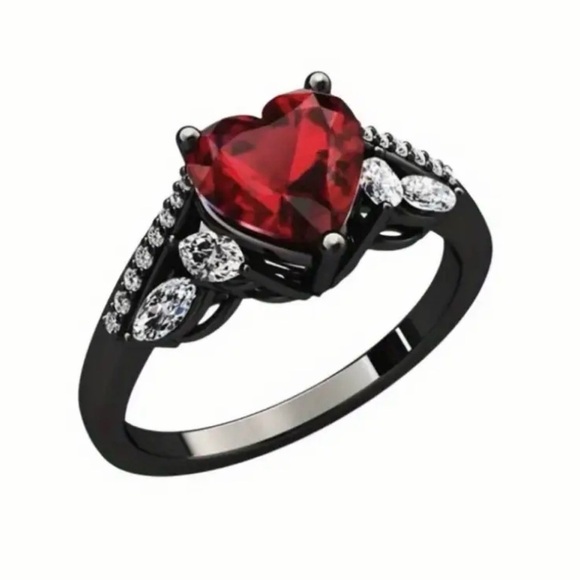 Elegant Red Heart Ring. - Picture 2 of 3